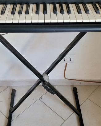pianoforte Yamaha PSR-E223