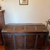 Baule antico da viaggio in legno e ferro – grande