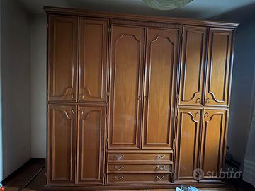 Armadio in legno