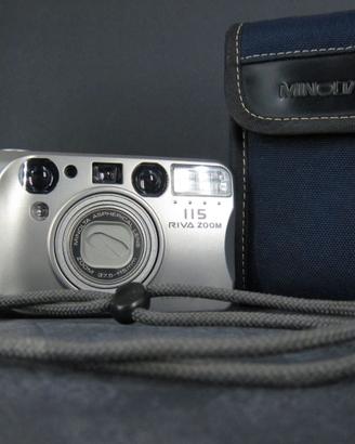 compatta analogica Minolta Riva Zoom 115
