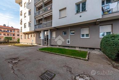 3 LOCALI A RESCALDINA