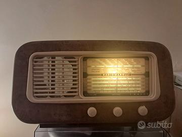 Radio Marelli a valvole mod. 122, mobile in legno