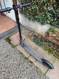 Monopattino elettrico uomo