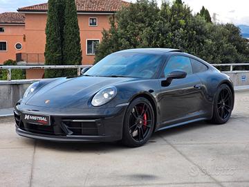 Porsche 911 Carrera 4 GTS Matrix, BOSE, tetto