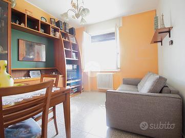 2 LOCALI A BARANZATE