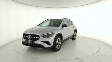 MERCEDES-BENZ GLA 200 d automatic