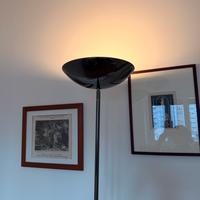 Lampada da terra piantana nera