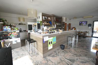 Rif.AKP24_6| attivita'/lic.commerciale sacile