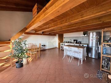 2 LOCALI A OLEGGIO