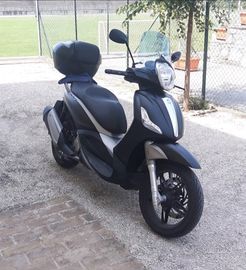 Scooter Beverly 350 Sport Touring nero opaco