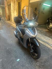 Honda sh 300 cc