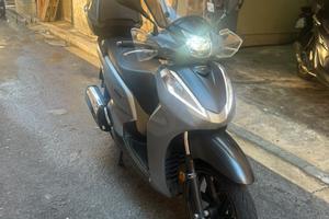 Honda sh 300 cc