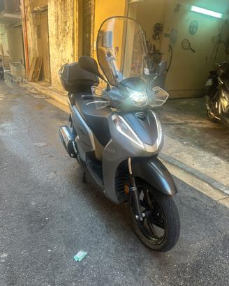 Honda sh 300 cc