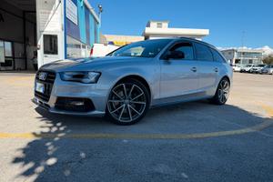 Audi A4 Avant S line 150cv