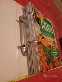 Raccoglitore con raccolte di ricette