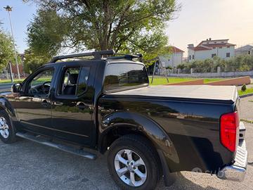 Nissan Navara con gancio traino