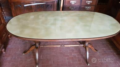 Tavolo ovale antico