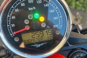 Moto Guzzi V7 III Stone