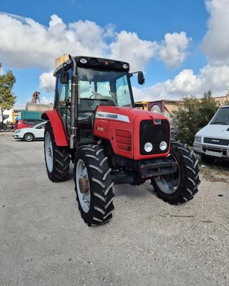 Trattore Massey Ferguson 5435
