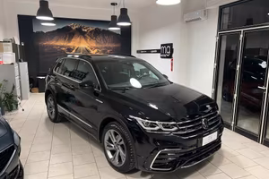 Volkswagen Tiguan 2.0 TDI 150CV R-Line 4MOT AMBIEN