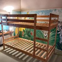 Letto a castello in legno massello con terzo letto