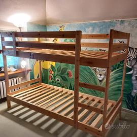 Letto a castello in legno massello con terzo letto