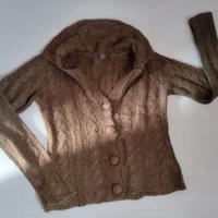 Cardigan corto da donna.