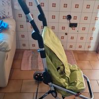 Carrello spesa deambulatore per anziani

