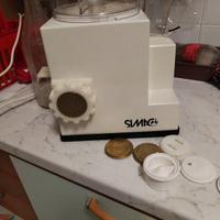 macchina pastamatik con accessori 
