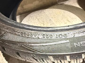 Gomme M+S  225/40-19