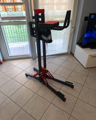 Attrezzo per trazioni 