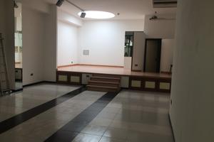 Locale spazioso e super luminoso