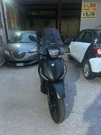 Piaggio Beverly 300 HPE