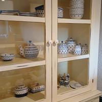 Credenza + vetrina bianco avorio e vasellame Wald