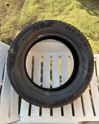 Gomme auto