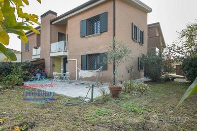 Villa di 218 m² con più di 5 locali e box auto a S