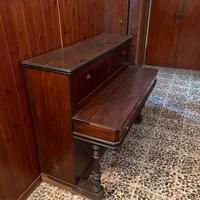 Pianoforte vintage da restaurare
