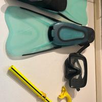 Set snorkeling