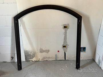 Persiana in alluminio a due ante centinata