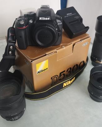 Nikon D5300 + 3 obiettivi 