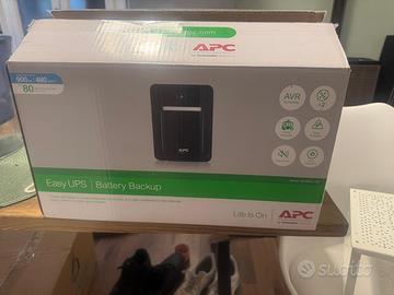 APC UPS 900 VA/480W