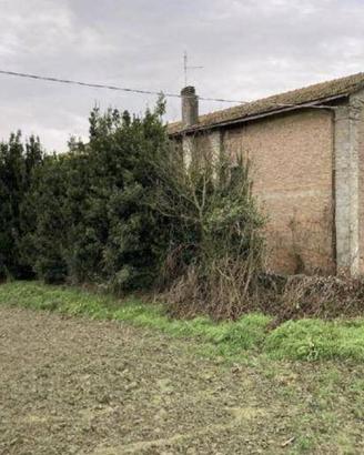 Immobile in asta di 595 m² con più di 5 locali a J