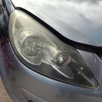 Proiettore destro OPEL CORSA D del 2008