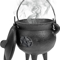 Calderone in ghisa con pentacolo