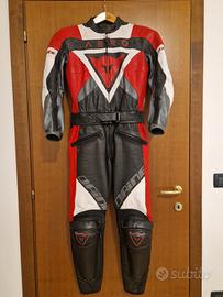 Tuta in pelle da moto Dainese