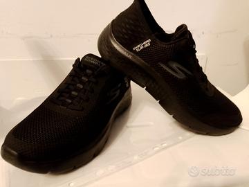 SKECHERS