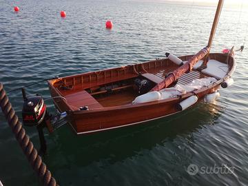 Dingotto in legno cantiere Archetti