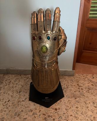 Guanto dell’Infinito Thanos DeAgostini 1:1