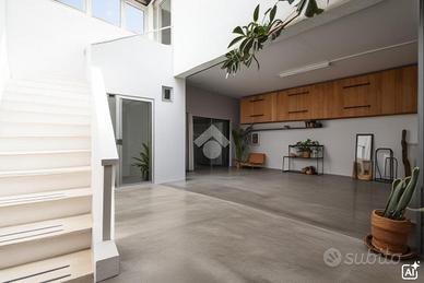 CASA INDIPENDENTE A CAGLIARI