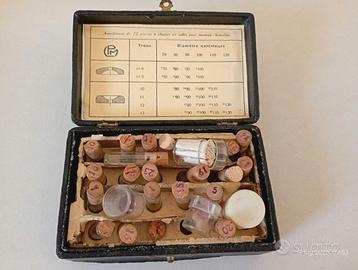 cofanetto vintage da orologiaio per la riparazione